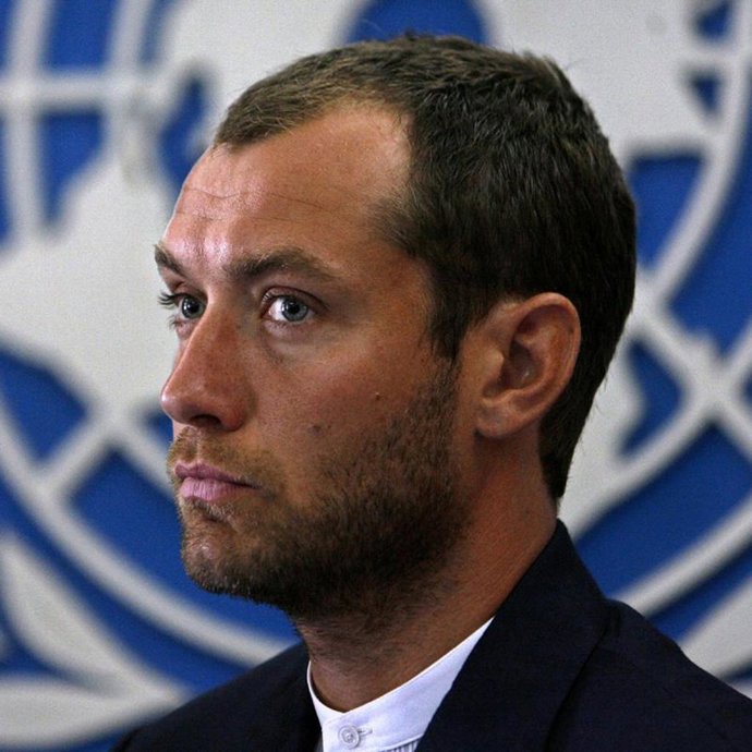 Jude Law pensó que Samantha tomaba la píldora