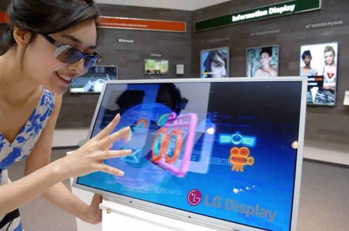 Pantalla televisor en tres dimensiones 3D de LG