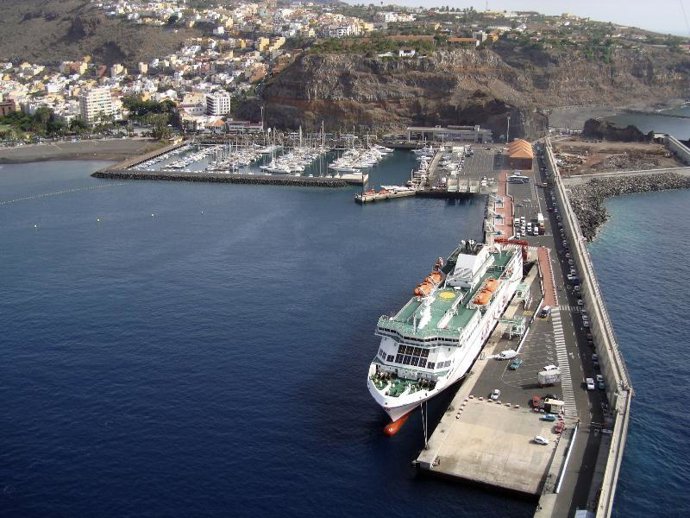 Puerto de San Sebastián de La Gomera.