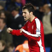 Guardiola: "Cesc es un jugador interesantísimo, pero ahora le toca jugar un año más en Inglaterra"