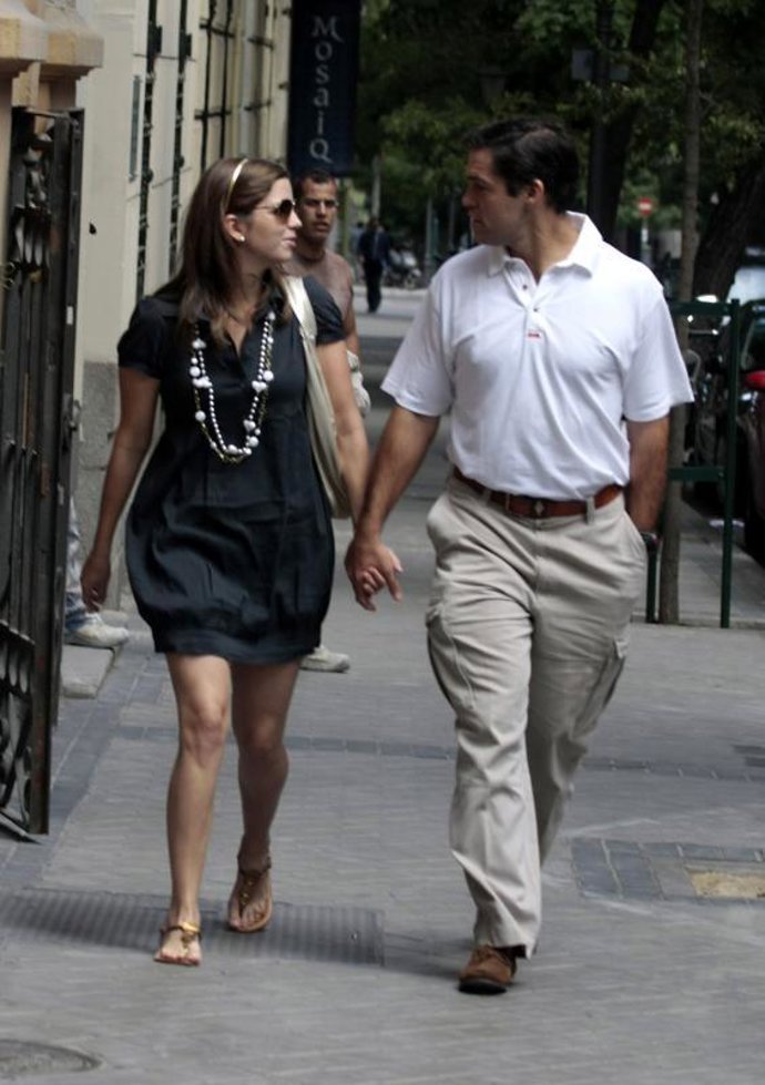 Luis Alfonso de Borbón y su esposa Margarita Vargas