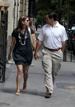 Luis Alfonso de Borbón y su esposa Margarita Vargas