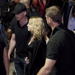 Madonna visita el Muro de las Lamentaciones