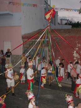 Las cintas más antigüas procesionan con San Pedro en Güímar