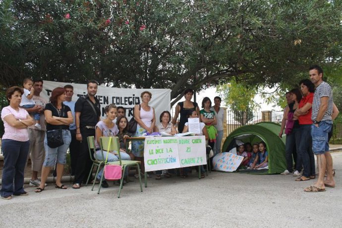 Protesta de padres de Almodóvar del Río