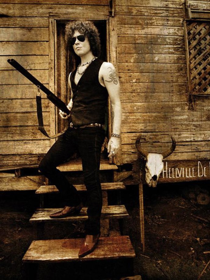Enrique Bunbury, foto promocional de Hellville Deluxe