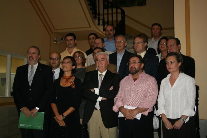 Entrega de resoluciones de comercio