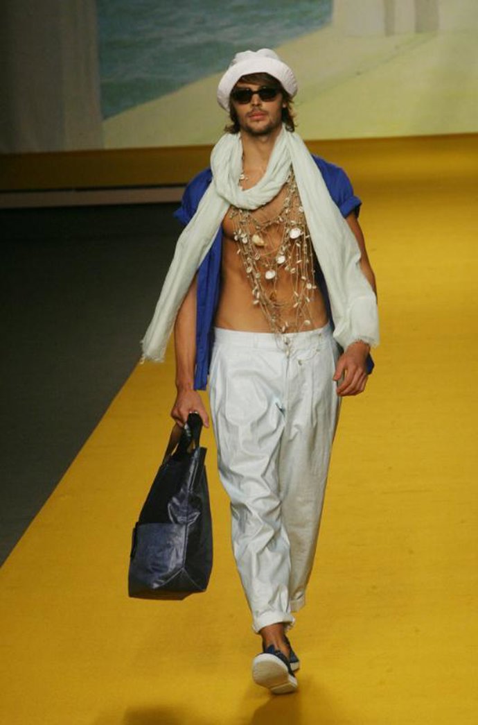 Modelo de Antonio Miró en Cibeles