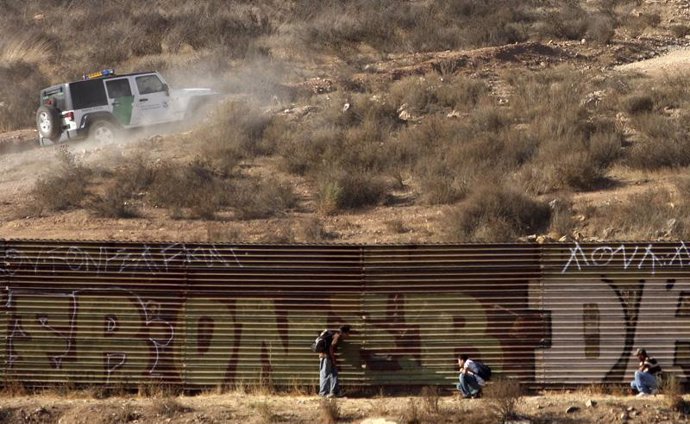 Paso fronterizo de EE.UU con México en Tijuana