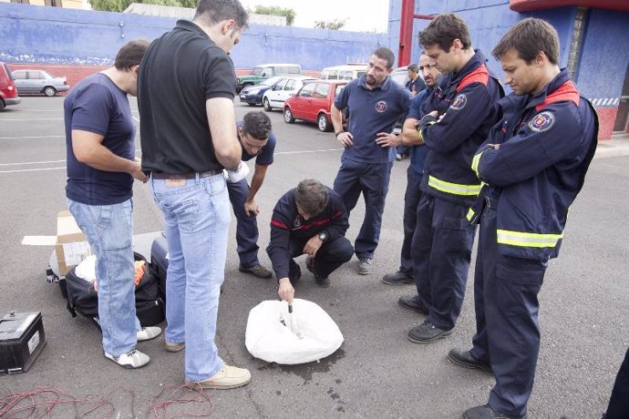 Prácticas de los bomberos de Tenerife.