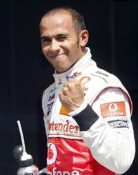 Hamilton critica el "peligroso" circuito de Singapur