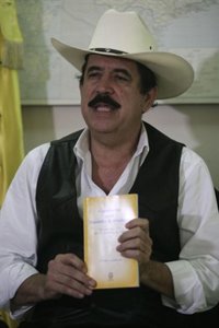 Zelaya teme que el Ejército asalte "en las próximas horas" la Embajada brasileña