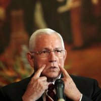 Micheletti anuncia la posible restitución de las garantías constitucionales para esta semana