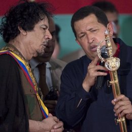 Chávez y Gadafi