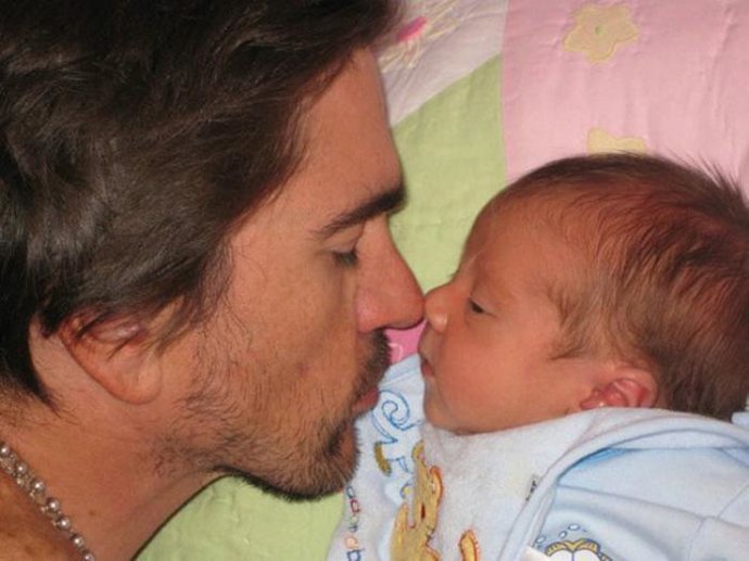 Juanes y su hijo Dante