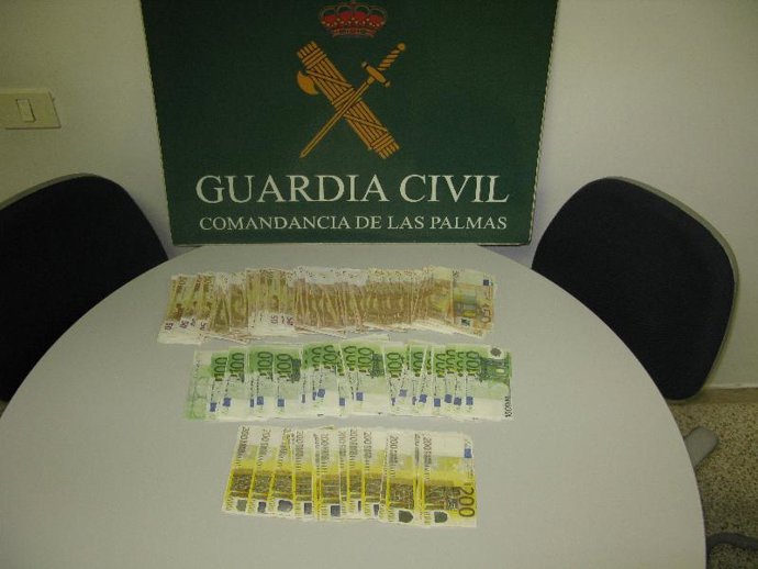 La Guardia Civil detiene a cuatro personas por un delito de falsificación de mon