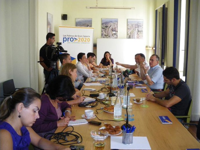 Desayuno informativo de Proa 2020