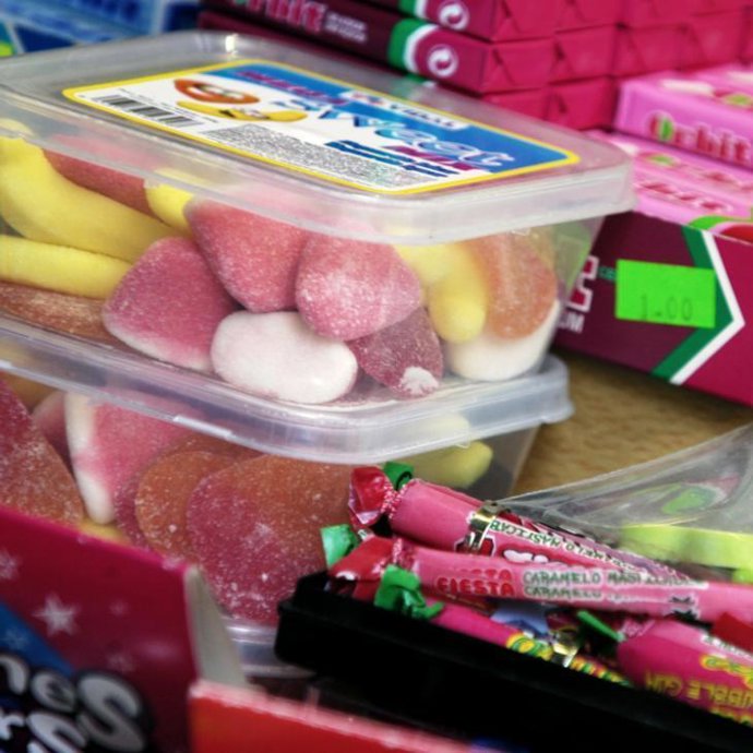 Comer muchos dulces de pequeño induce a ser violento de adulto