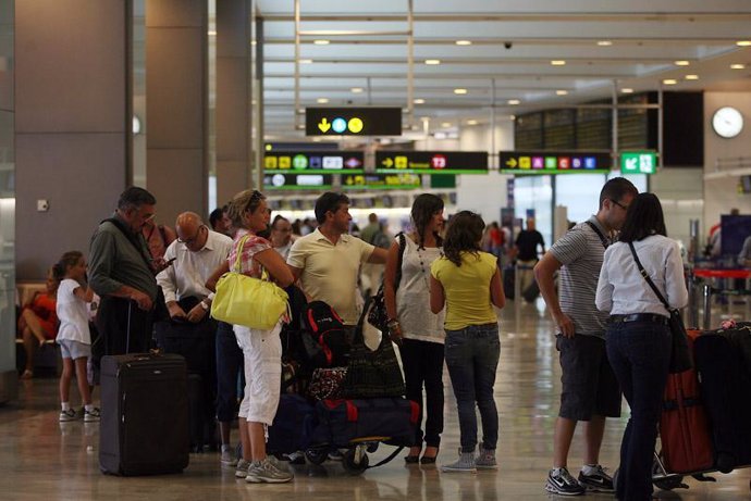 Turistas españoles, en el aeropuerto
