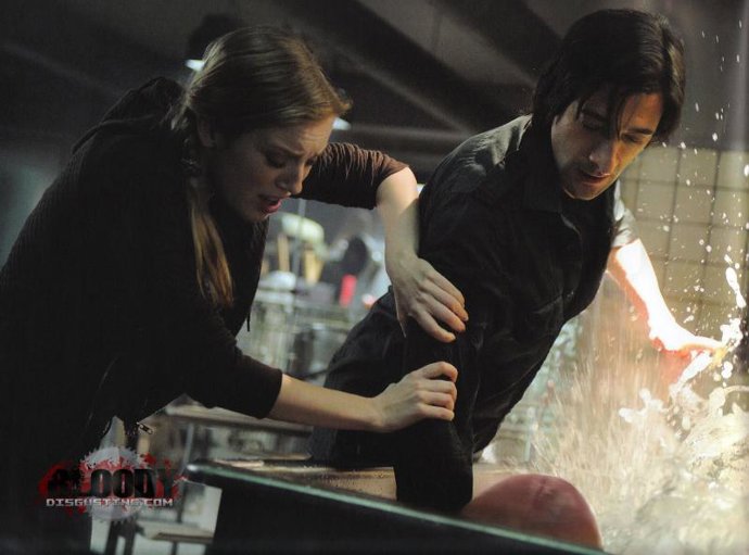 Adrien Brody crea al "Frankestein del siglo XXI" en 'Splice'