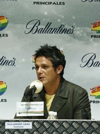 Alejandro Sanz dice que el concierto de Juanes en Cuba fue "con buena intención"