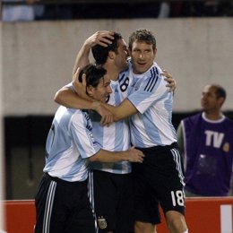 Higuaín y Messi