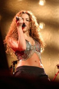 Shakira defiende las descargas P2P