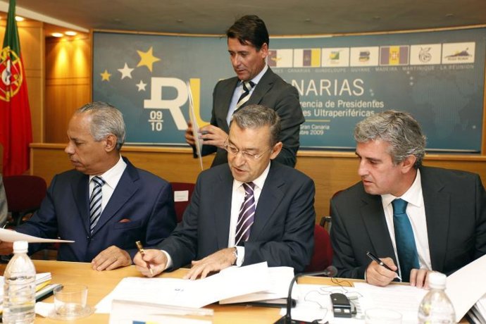El presidente canario en la reunión de las RUP celebrada en Canarias