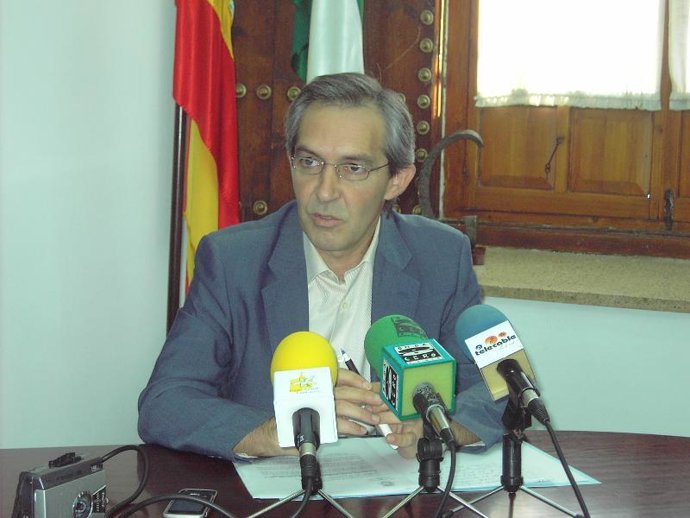 Francisco Reinoso, alcalde de Lora del Río