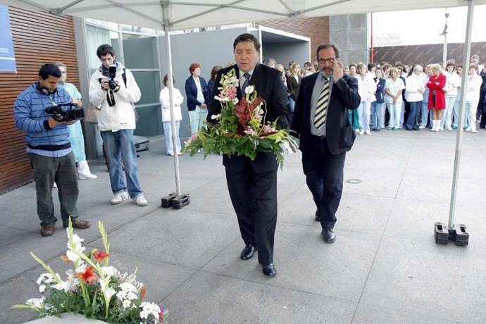 Hospital de Valdecilla recuerda a los fallecidos