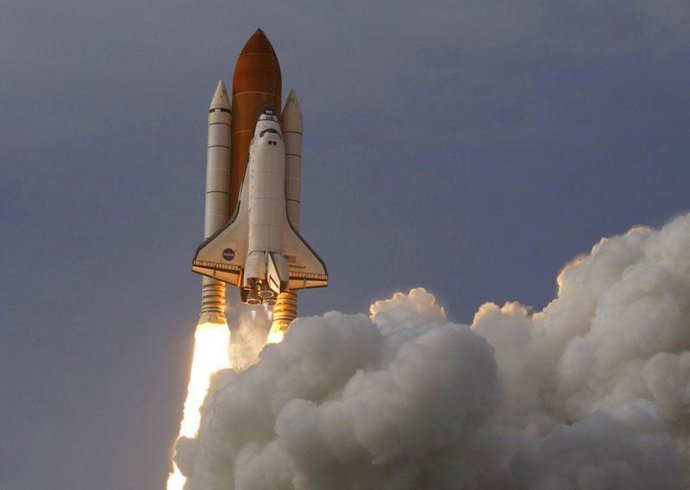 'Endeavour', lanzado al espacio