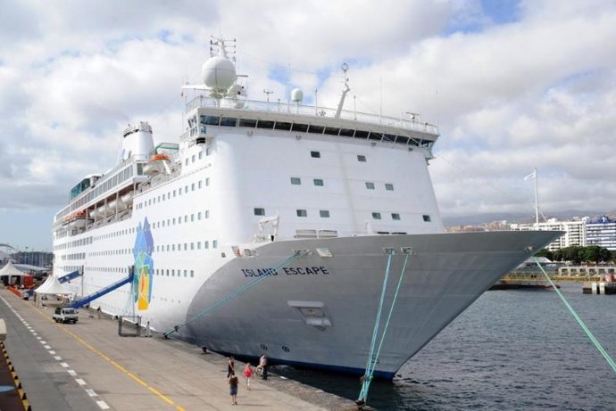 El crucero “Island Escape” se suma desde hoy viernes al “Aidaluna” en la utiliza