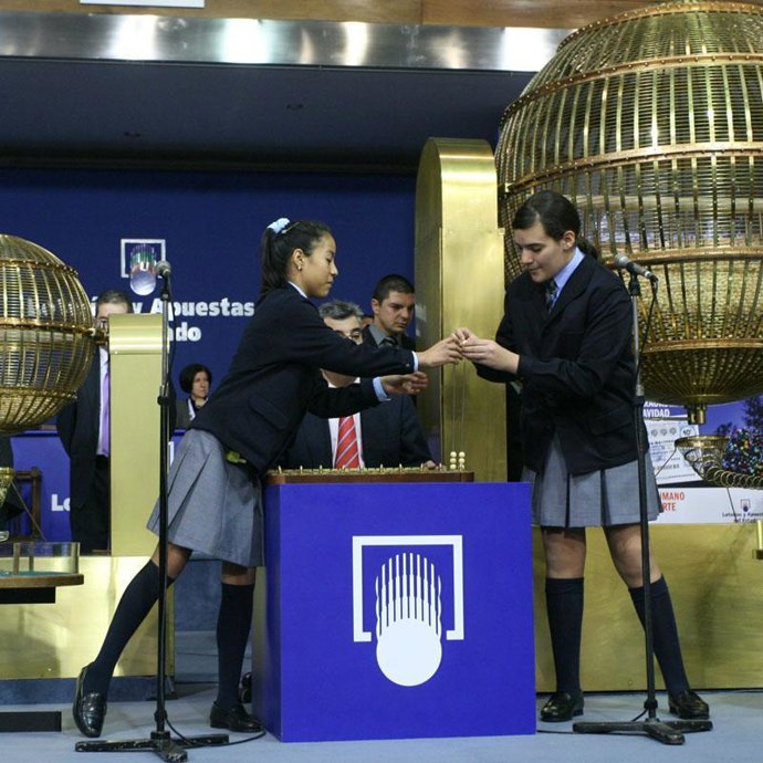 La retransmisión de la Lotería de Navidad ¿fuera de la ley?