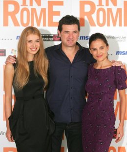 Julio Medem Elena Anaya y Natasha Yarovenko presentan Room in Roma