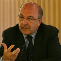 Almunia dice que España tardará más en salir de la crisis 