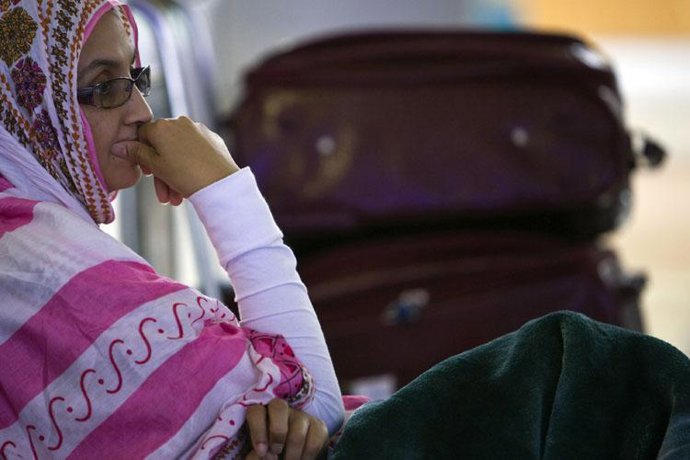 La activista saharaui Haidar en el Aeropuerto de Lanzarote