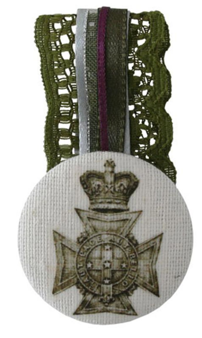 broche 'generosidad'