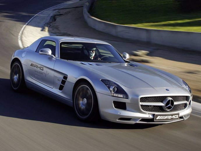 Mercedes SLS AMG 