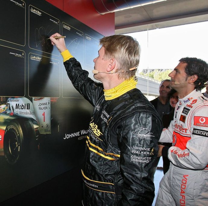 Pedro de la Rosa y Mika Hakkinen