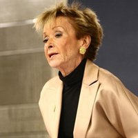 Caen las emisiones de CO2 en España