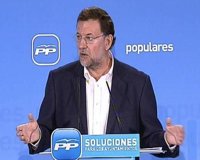 Rajoy culpa a Zapatero de que el TC esté "en tela de juicio"