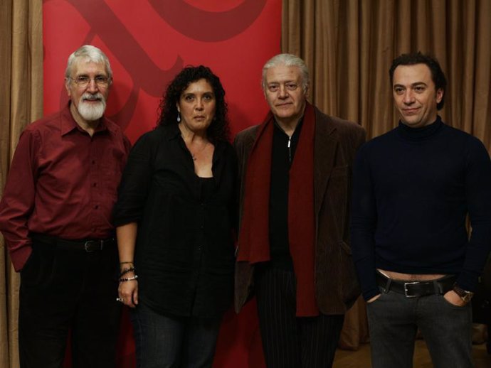 Isabel Montesino versiona y adapta al español 'El hombre almohada'