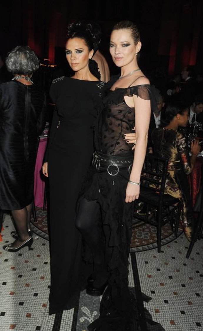 Kate Moss y Victoria Beckham, en los Premios de la Moda Inglesa