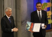 Obama afirma que el uso de la fuerza está "justificado en ocasiones"