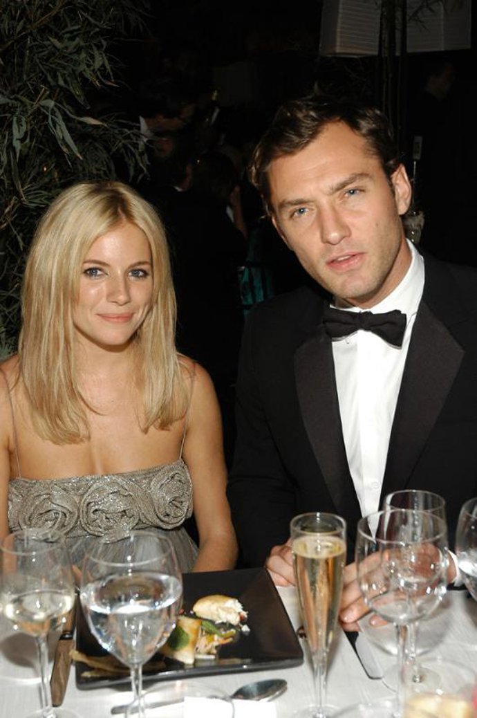 Los actores Sienna Miller y Jude Law