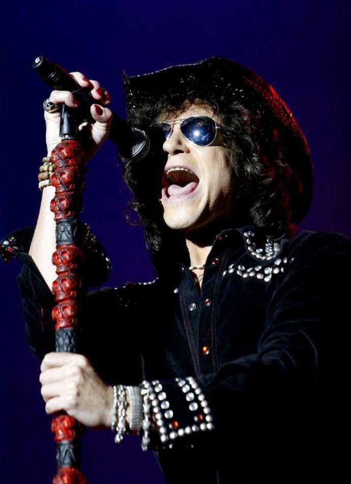 El cantante Enrique Bunbury en concierto