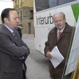 Pedro Sanz inaugura nueva línea de transporte interurbano
