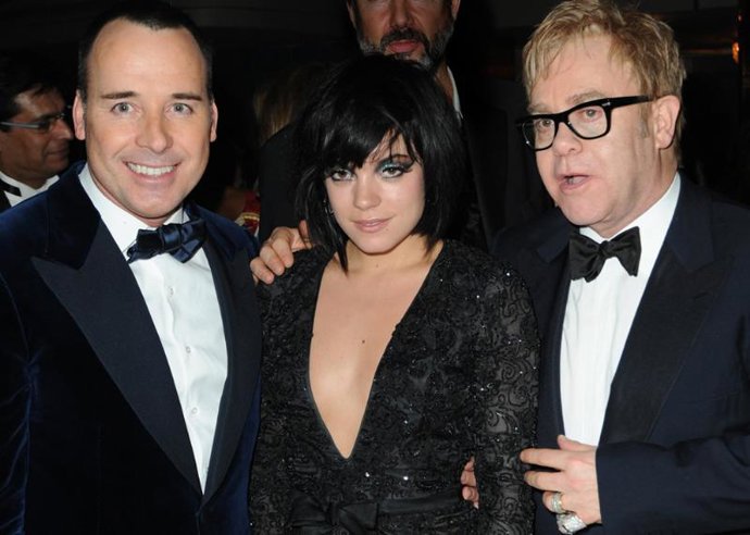 David Furnish, Lily Allen y  Elton John
