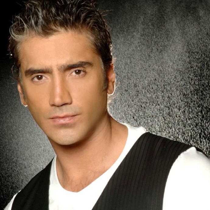 Alejandro Fernández logra el cobre con 'Dos Mundos:Evolución'