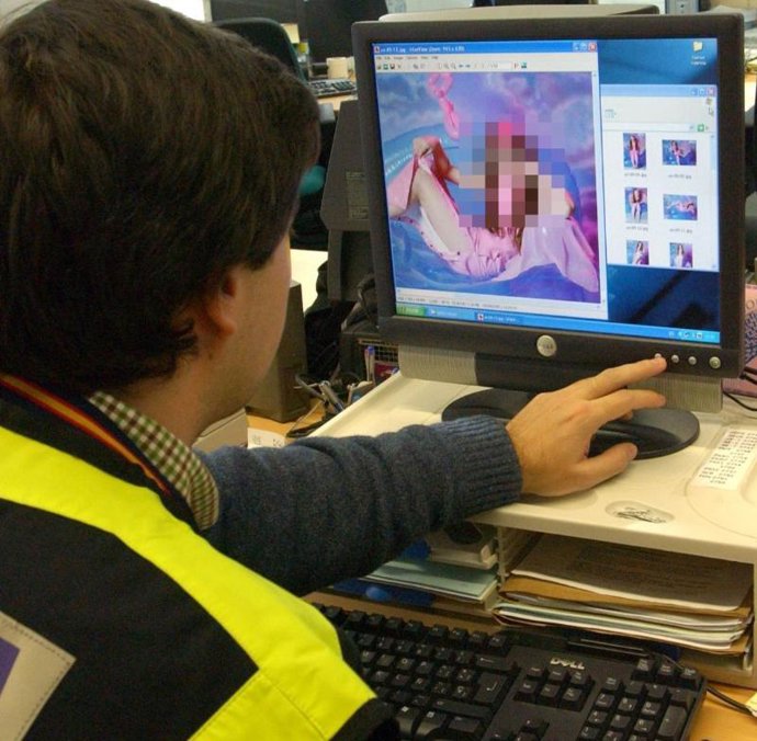 Pornografia infantil 